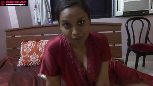 Indian College Pornjam - Horny Indian girl gives great blowjob - Pornjam.com