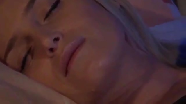 Blonde bitch get fucked while sleeping - Pornjam.com